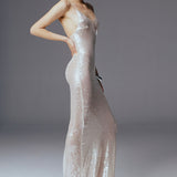 GWYNETH IN LILY WHITE