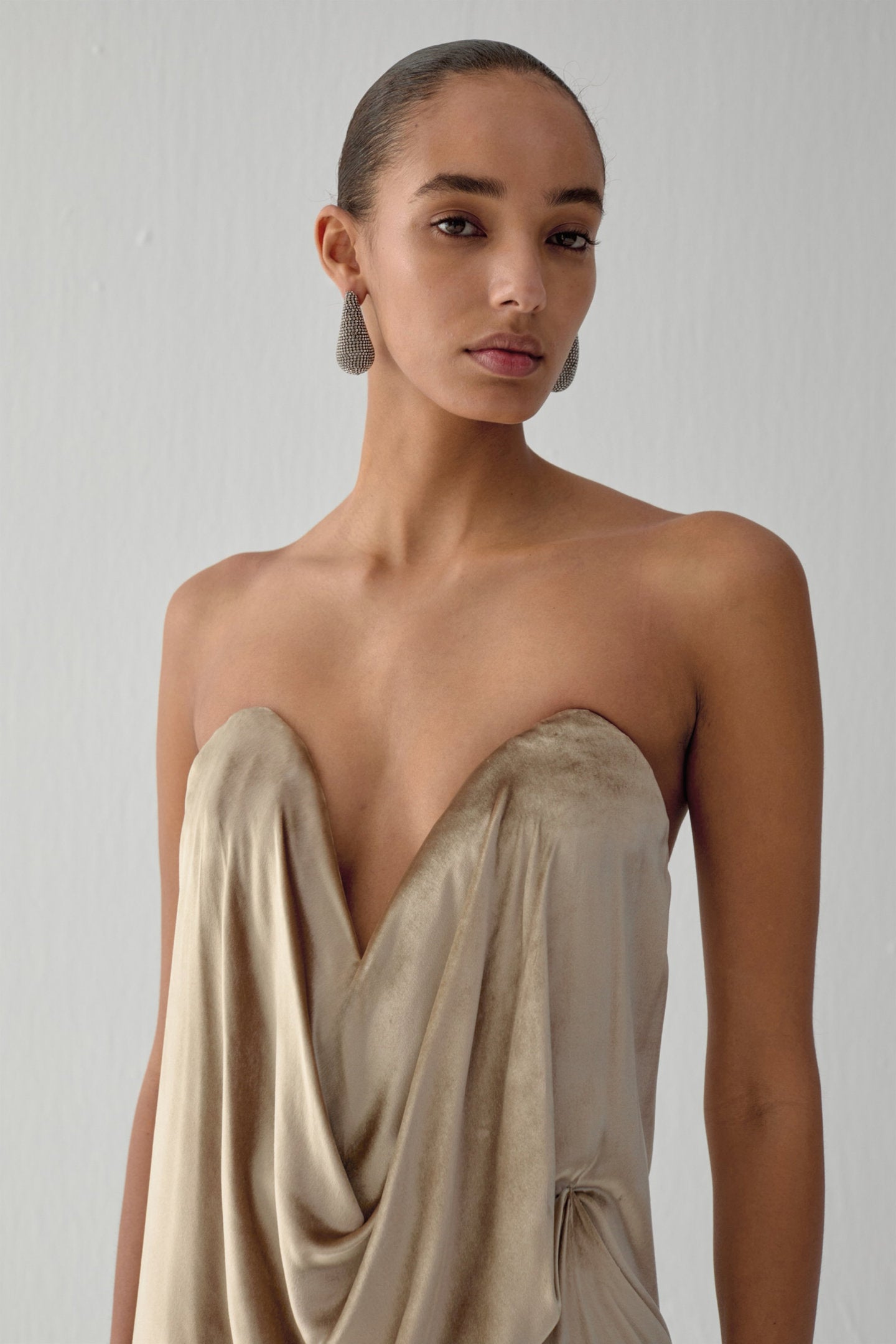 RODIN STRAPLESS IN RAW