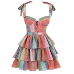 LILY ROSE IN RAINBOW WAVES mini elbise, yaz etkinlikleri için ideal şık bir seçim.